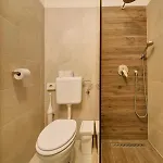 Bed & Breakfast Familia Panzio & Apartmanhaz 3*
