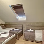 Familia Panzio & Apartmanhaz Bed & Breakfast Győr