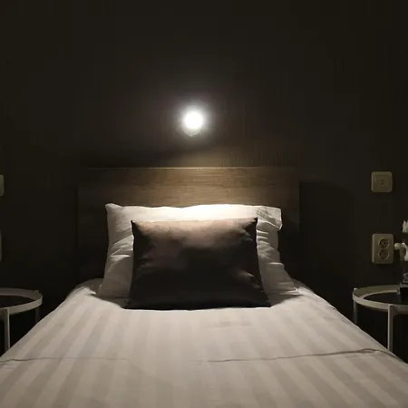 Bed & Breakfast Familia Panzio & Apartmanhaz *