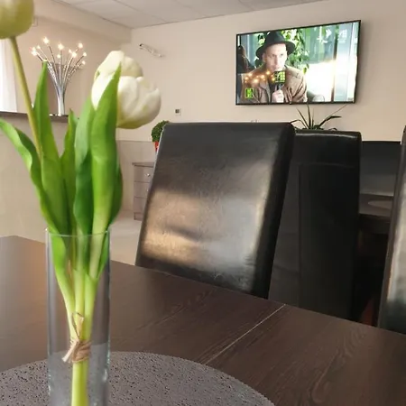 Bed & Breakfast Familia Panzio & Apartmanhaz