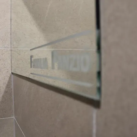 Familia Panzio & Apartmanhaz