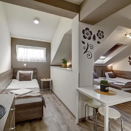 Familia Panzio & Apartmanhaz * Ráb