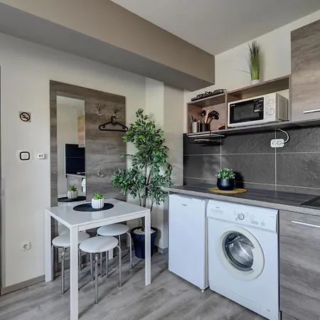 Familia Panzio & Apartmanhaz Ráb