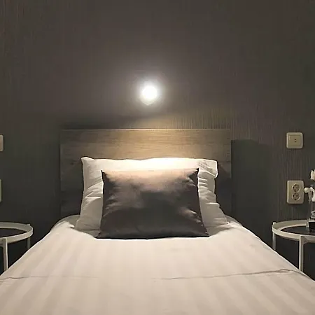 Familia Panzio & Apartmanhaz Отель типа 